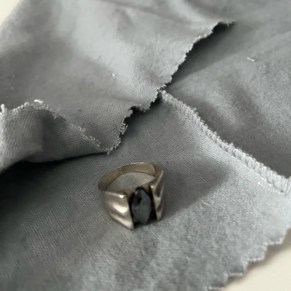 Real silver  Ring - Picture 2 of 5